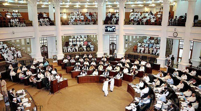 کے پی کے اسمبلی تحلیل۔۔۔تحریک انصاف کے بڑوں کی بڑی بیٹھک