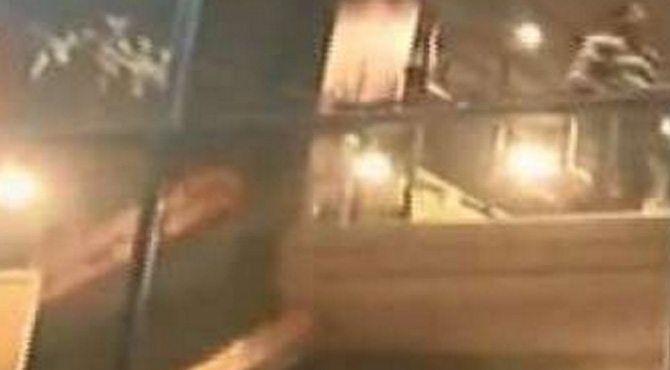 برانڈ شاپ کے ڈریسنگ روم میں کپڑے بدلتی خواتین کی برہنہ ویڈیو ، تشویشناک صورتحال