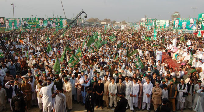 ٹیچرز،خاکوب ،سرکاری ملازمین ،سب جلسے میں پابند ،سائلین دھکے کھاتے رہے