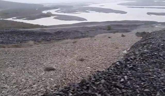 نیوزی لینڈ میں پتھروں کا دریا بہنے لگا
