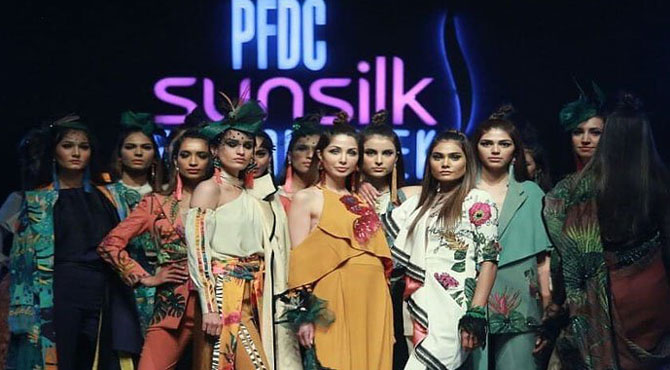 لاہور میں پی ایف ڈی سی فیشن شو کا رنگا رنگ آغاز
