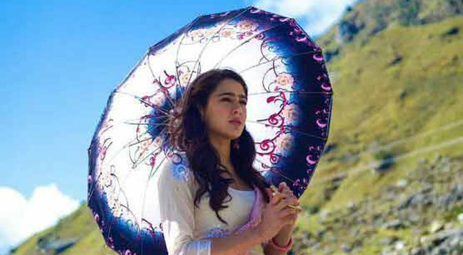 سیف علی خان کی صاحبزادی کی پہلی فلم کے حوالے سے تنازع سامنے آ گیا