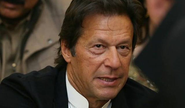 عمران خان پر حملہ ،نشانہ بنانے کی اطلاعات،سیکیورٹی انتظامات فول پروف بنانے کا حکم