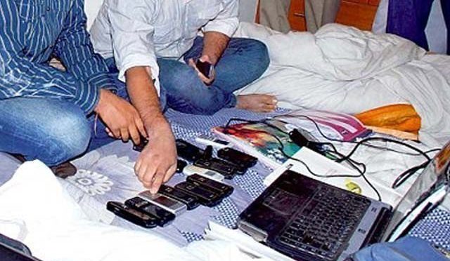 کراچی میں پی ایس ایل پلے آف پر سٹہ کھیلنے والے 15 بکی گرفتار