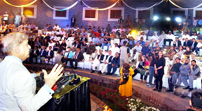 کے پی کے میں بد ترین کارکردگی دکھانے والے گریباں میں جھانکیں