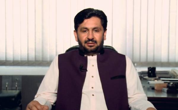 نامعلوم موٹر سائیکل سواروں نے سینئر صحافی، اینکر پرسن کے گھر پرحملہ کردیا