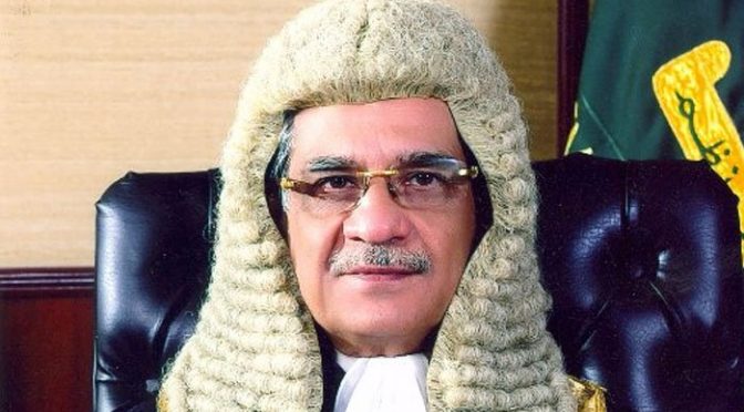 چیف جسٹس آف پاکستان آج چھٹی کے روز بھی عدالت لگائیں گے