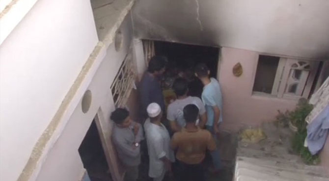 کورنگی میں بھیانک ،لرزہ خیزواقعہ میاں بیوی کو قتل کرنے کے بعد لاشوں کیساتھ مکروہ،دل دہلادینے والا اقدام