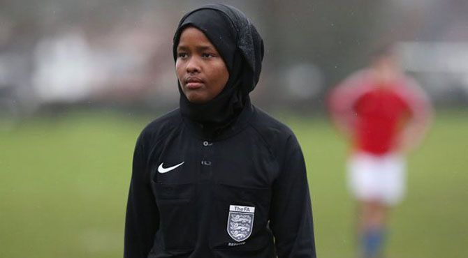 مسلم خاتون کی فٹبال میں دبنگ انٹری میچ ریفری بن گئیں