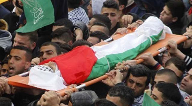 فلسطین میں صیہونی فوج کے ہاتھوں شہید ہونے والوں کی تدفین
