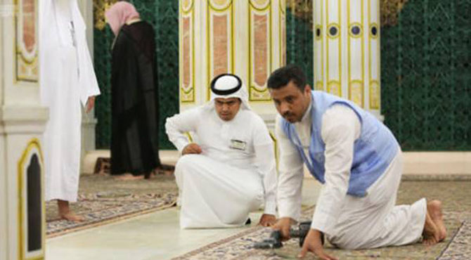 رمضان کی آمد سبحان اللہ،ریاض الجنہ میں 50نئے کارپٹ بچھ گے