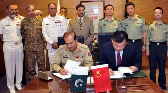 پاک بحریہ کا چین سے جدید ترین 2جنگی جہازوں کا معاہدہ ،بھارتیوں کو سانپ سُونگھ گیا