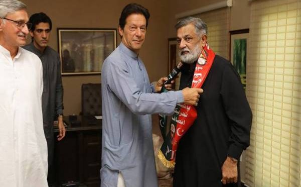 رشیدگوڈیل عمران خان سے ملتے ہی کلین بولڈ ہوگئے ،شمولیت کا باضابطہ اعلان کر دیا