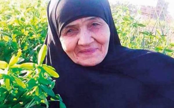 حج کیلئے جانیوالی 75سالہ مائی کے بیگ سے ایسی خوفناک شے برآمد ہو گئی کہ دیکھنے والوں کو بڑا جھٹکا لگ گیا