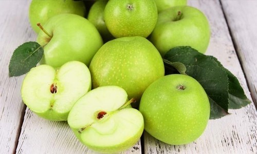 سبز سیب کھانے میں ذرا سے کھٹے میٹھے مگر حیرت انگیز فو ائد