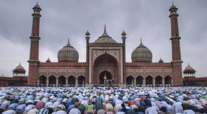 ملک بھر میں عید الاضحٰی مذہبی جوش و جذبے کے ساتھ منائی جارہی ہے