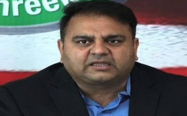 وزیراعظم عمران خان نے آج پارلیمانی پارٹی کا اجلاس طلب کرلیا