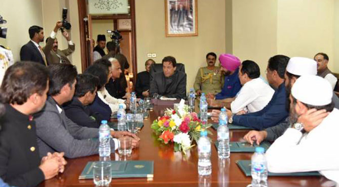 سابق کرکٹرز عمران خان کے سامنے ڈپارٹمنٹل کرکٹ کی حمایت میں بولنے کی ہمت نہ کرسکے