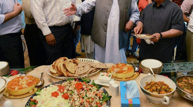 تبدیلی آگئی ۔۔۔سرکاری میٹنگز میں لنچ ،ڈنر سب بند