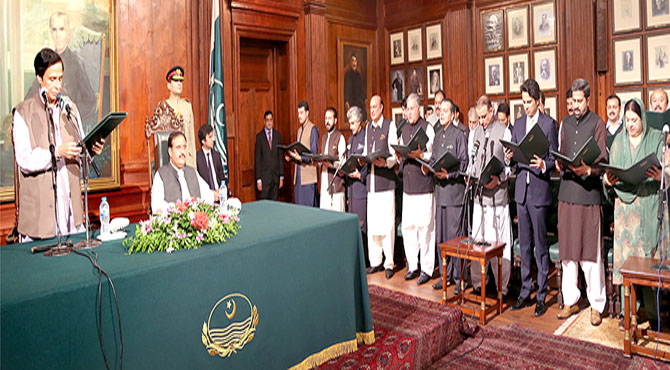 پنجاب کابینہ کے 21 وزراءاور 2 مشیروں نے حلف اٹھا لیا