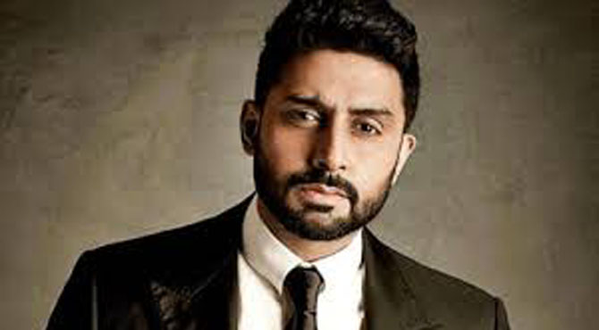 ’ابھیشیک بچن کو فلمیں چھوڑ کر وڑاپاؤ بیچنا شروع کردینا چاہیے‘