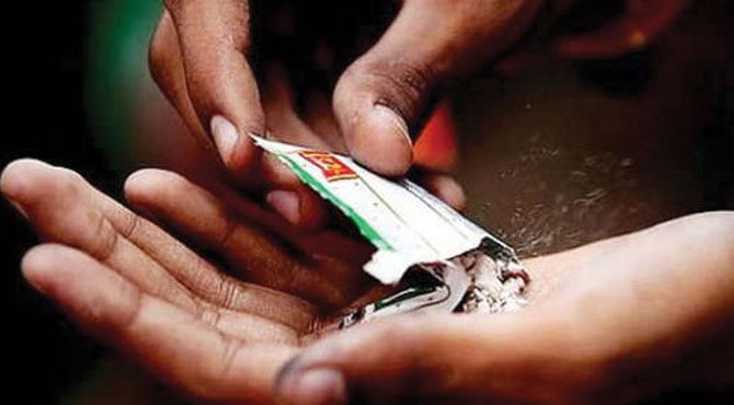 گٹکے کی فروخت جاری ، پان کے کتھے میں افیون استعمال کرنیکا انکشاف