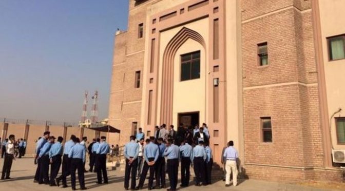 خواجہ حارث کی واجد ضیاءپر بحث ،پراسیکیوٹر نیب کا والیوم ٹین پر اعتراض