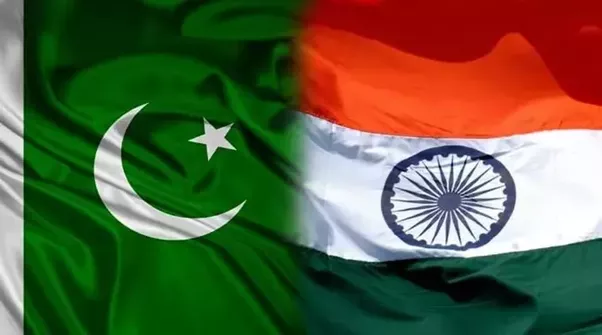 جنگ اورحملے کی دھمکیاں بھارت کی جانب سے دی جارہی ہیں ، ملک کادفاع ہمارا حق ہے:ڈی جی آئی ایس پی آر