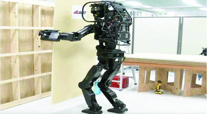 جاپان میں مزدوروں کی کمی دور کرنے کیلیے مستری روبوٹ تیار