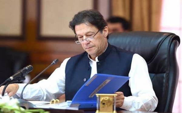 لاہور میں بے گھر افراد کیلئے فٹ پاتھوں پر خیمے لگادیئے گئے ،وزیراعظم عمران خان نے تصاویر شیئرکردیں