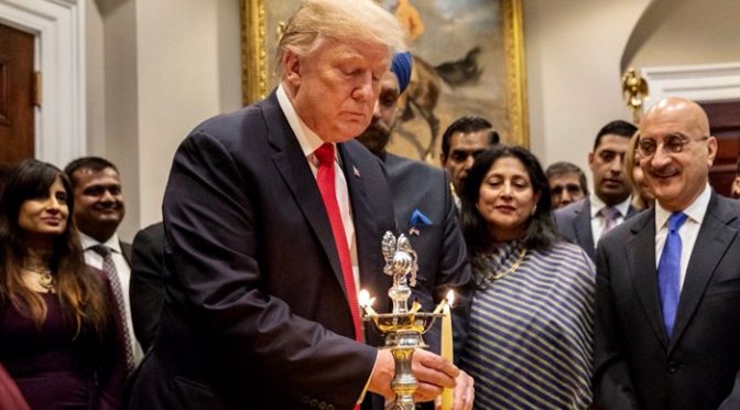ڈونلڈ ٹرمپ کی دیوالی پر ٹوئیٹ، ہندوؤں کا تذکرہ کرنا ہی بھول گئے