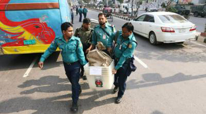 بنگلہ دیش میں خونیں الیکشن ، 17 ہلاک ، 900 زخمی ، حسینہ جیت گئی ، اپوزیشن ڈٹ گئی
