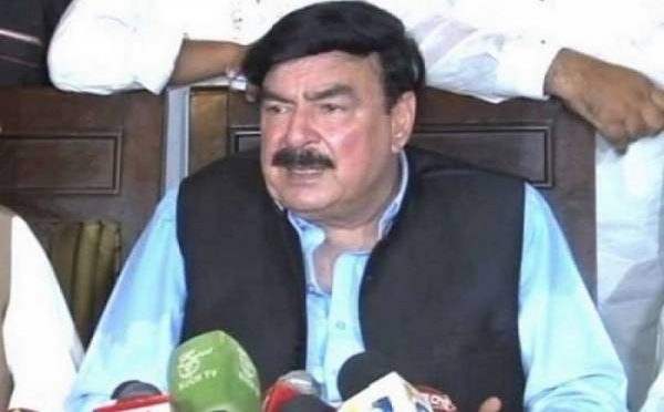 شیخ رشید کا ریلوے کے کرائے بڑھانے کا اعلان