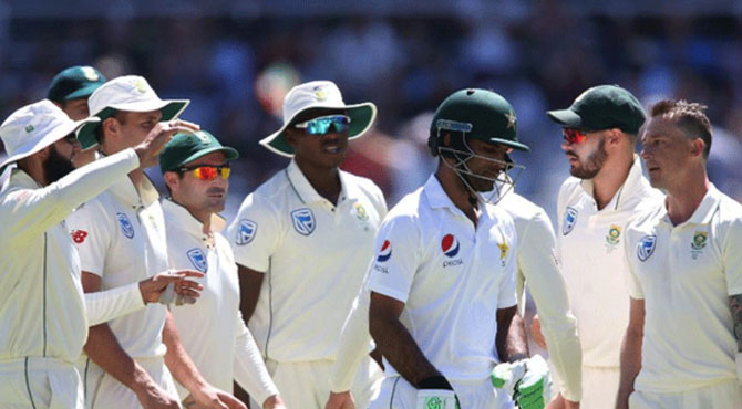 کیپ ٹاؤن ٹیسٹ؛ پاکستانی ٹیم پہلی اننگز میں 177 رنز پر آؤٹ