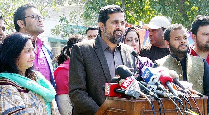 بھارت نے جنگ کا سوچا تو ہم بھی قیامت برپا کرینگے: فیاض الحسن چوہان