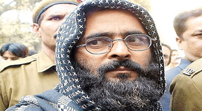 مقبوضہ کشمیر میں افضل گورو شہید کی چھٹی برسی پر ہڑتال