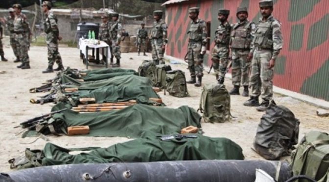 مقبوضہ کشمیر میں کار بم دھماکا، 18 بھارتی سیکیورٹی اہلکار ہلاک