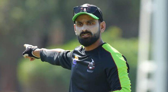 محمد حفیظ فٹنس مسائل کی وجہ سے پی ایس ایل سے باہر