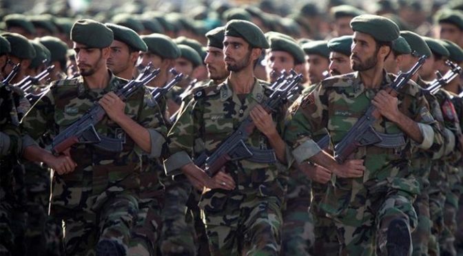 پاسداران انقلاب کی بس پر خودکش حملے کے نتیجے میں 27 جاں بحق ، 10 زخمی