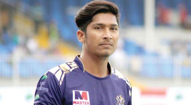 محمد حسنین نے ڈیبیو پر وکٹ لیے بغیر ہی دھاک بٹھا دی، کینگروز کو سنبھل کر کھیلنے پر مجبور کردیا