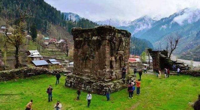کرتارپورراہداری کے بعد اب ہندوﺅں کے لئے بھی ایک بڑی خوشخبری ملنے کا وقت آگیا،بھارتی ہندوﺅں کیلئے آزاد کشمیر میں شاردا مندر راہداری کھولنے کا فیصلہ