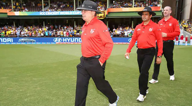 ورلڈکپ کے لیے 22 رکنی میچ آفیشلز کا اعلان، پاکستان کے علیم ڈار بھی شامل