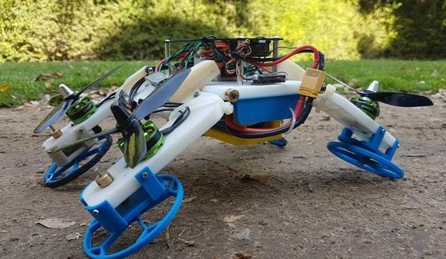 ہوا میں ڈرون اور زمین پر کار بن جانے والا روبوٹ