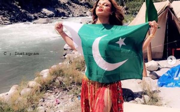 سوشل میڈیا پر ہنگامہ ، راکھی ساونت نے پرچم کیوں اٹھایا ، خود ہی بول ا ٹھی
