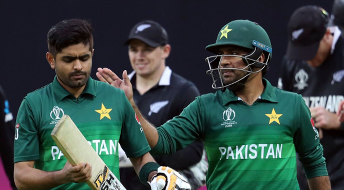 تیز ترین 3 ہزار رنز؛ بابر اعظم پہلے ایشیائی بلے باز بن گئے