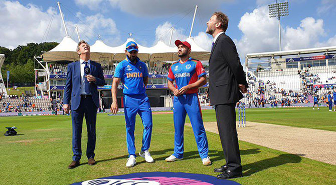 بھارت کا افغانستان کیخلاف ٹاس جیت کر بیٹنگ کا فیصلہ