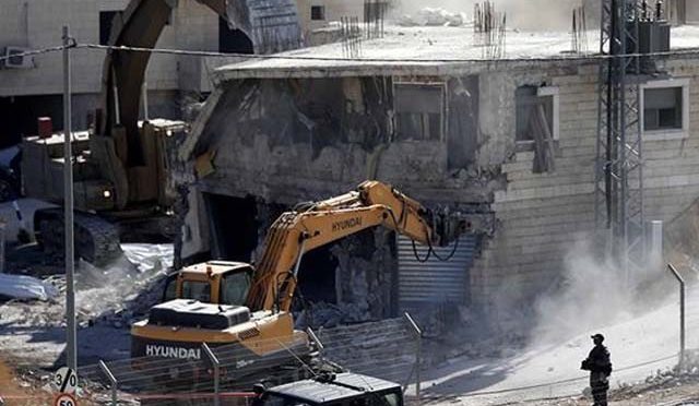 مقبوضہ بیت المقدس میں اسرائیلی فوج نے درجنوں مکانات گرا دیئے