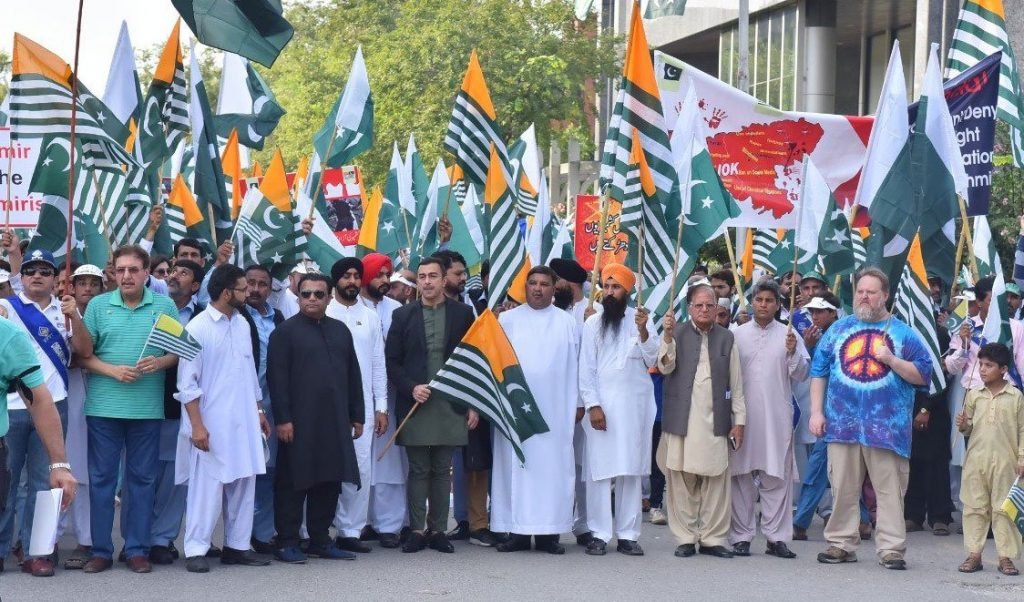 گولڈن ٹیمپل سے کشمیریوں کی مدد کی ہدایت مل گئی، اب بھارت سے خالصتان بھی لیں گے