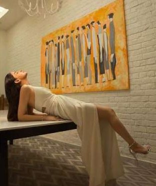 صباقمرکا لباس انتہائی قابل اعتراض،سوشل میڈیا اداکارہ کے تازہ فوٹو شوٹ پر آگ بگولا