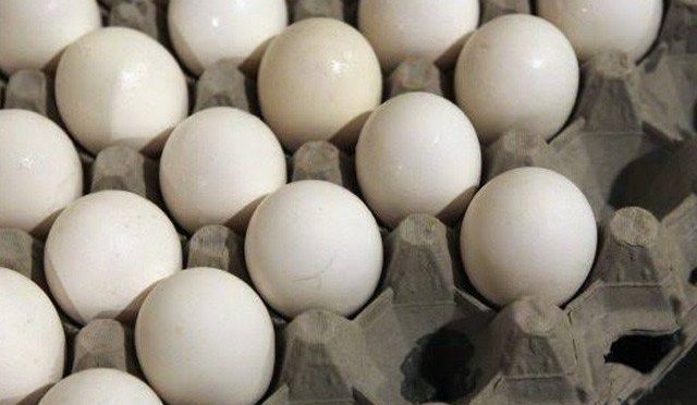 کراچی میں پلاسٹک سے بنے انڈوں کی فروخت کا ڈراپ سین